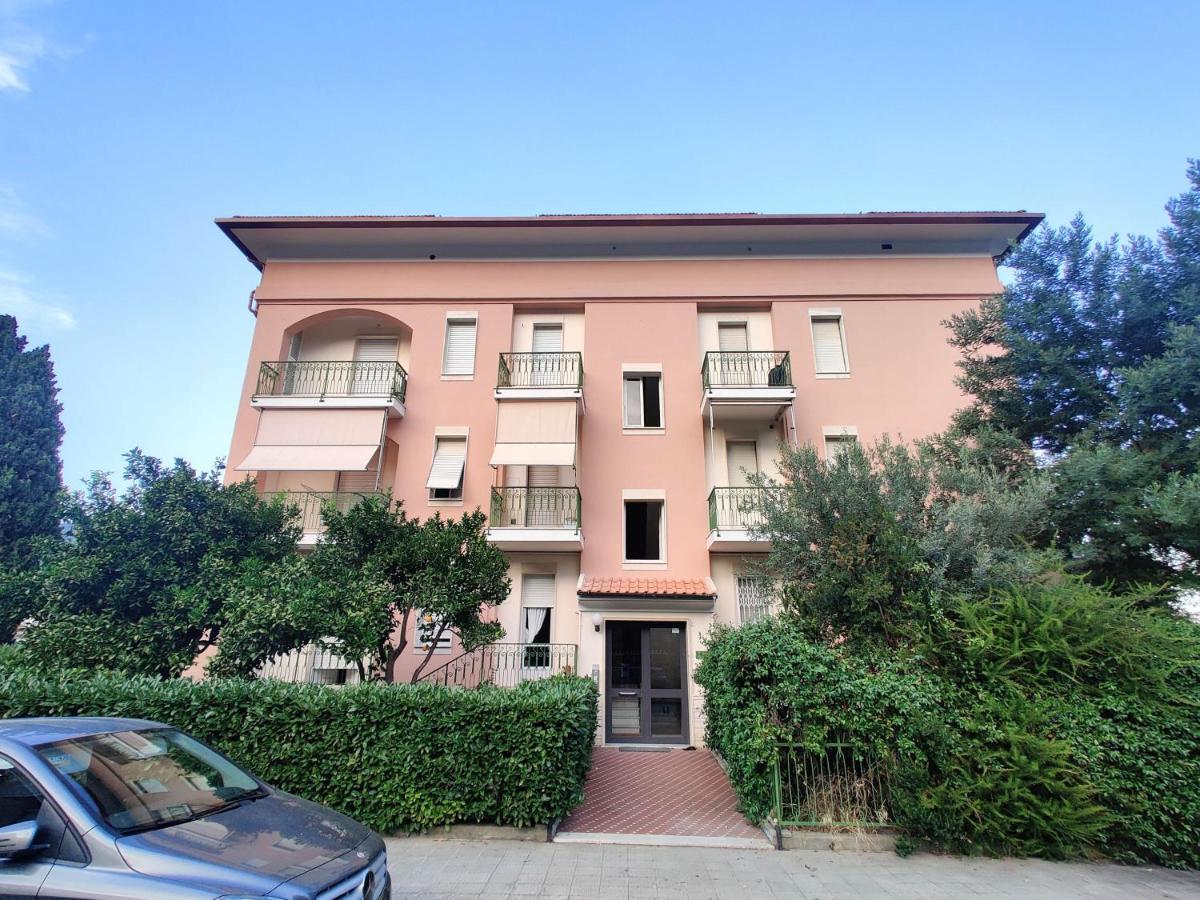 Sotto Il Cielo Apartment Finale Ligure Exterior photo